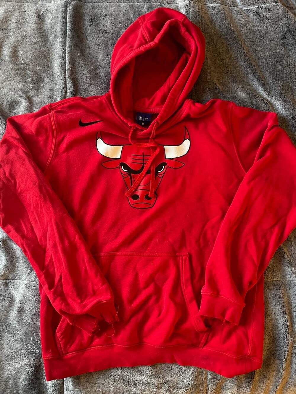 Nike Chicago Bulls NBA Hoodie Size M Red